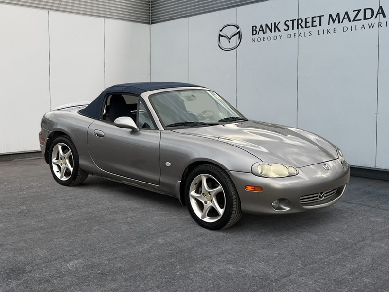 2003 Mazda MX-5 Miata Shinsen Edition - Inc. 2 Year / 40,000 KM Powertrain Warranty