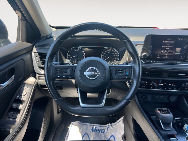 2024 Nissan Rogue AWD SV Moonroof