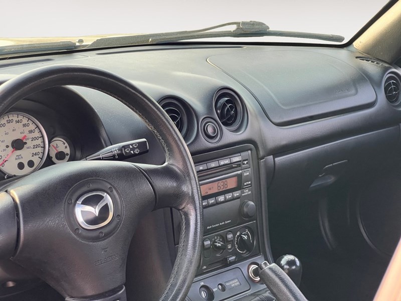 2003 Mazda MX-5 Miata Includes 3 Year Warranty