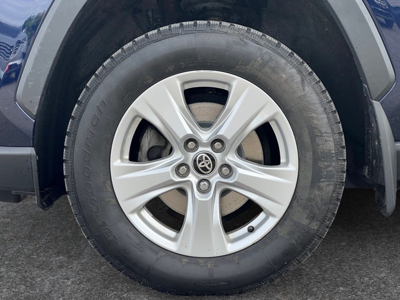 2021 Toyota RAV4 XLE HYBRID AWD