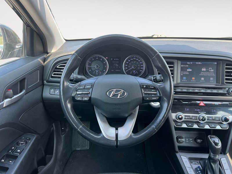 2019 Hyundai Elantra Luxury Auto