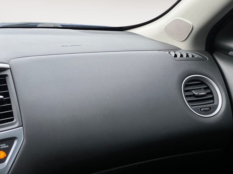 2018 Nissan Pathfinder 4x4 Midnight Edition