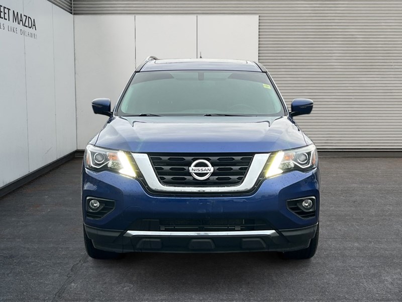 2018 Nissan Pathfinder 4x4 Midnight Edition