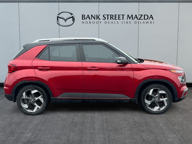 2021 Hyundai Venue Trend IVT w/Urban Pkg/Black Interior