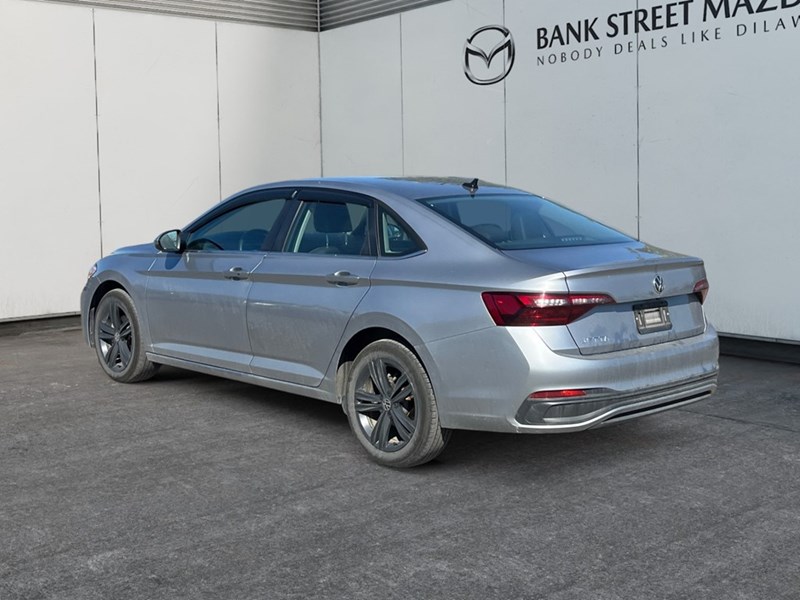 2024 Volkswagen Jetta Comfortline Manual