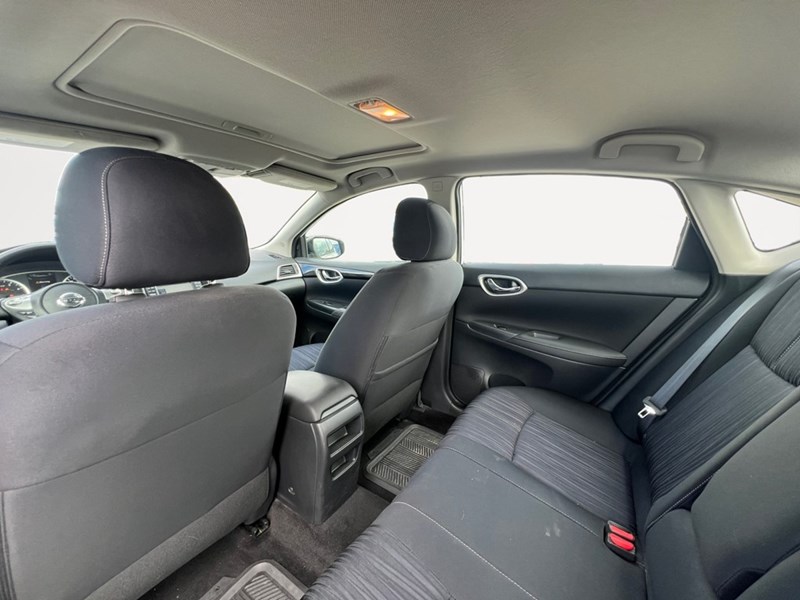 2017 Nissan Sentra 4dr Sdn CVT SV