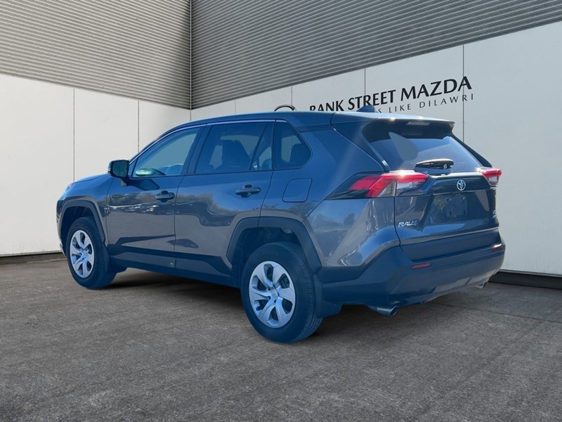2024 Toyota RAV4 LE AWD