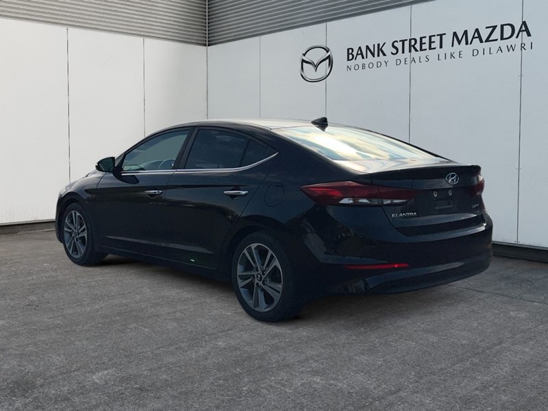 2017 Hyundai Elantra 4dr Sdn Auto Limited SE