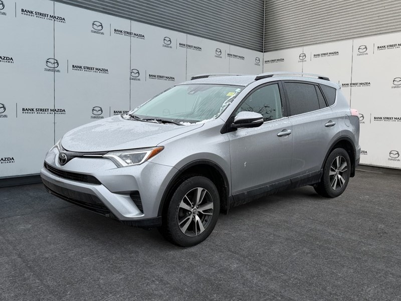 2018 Toyota RAV4 FWD LE