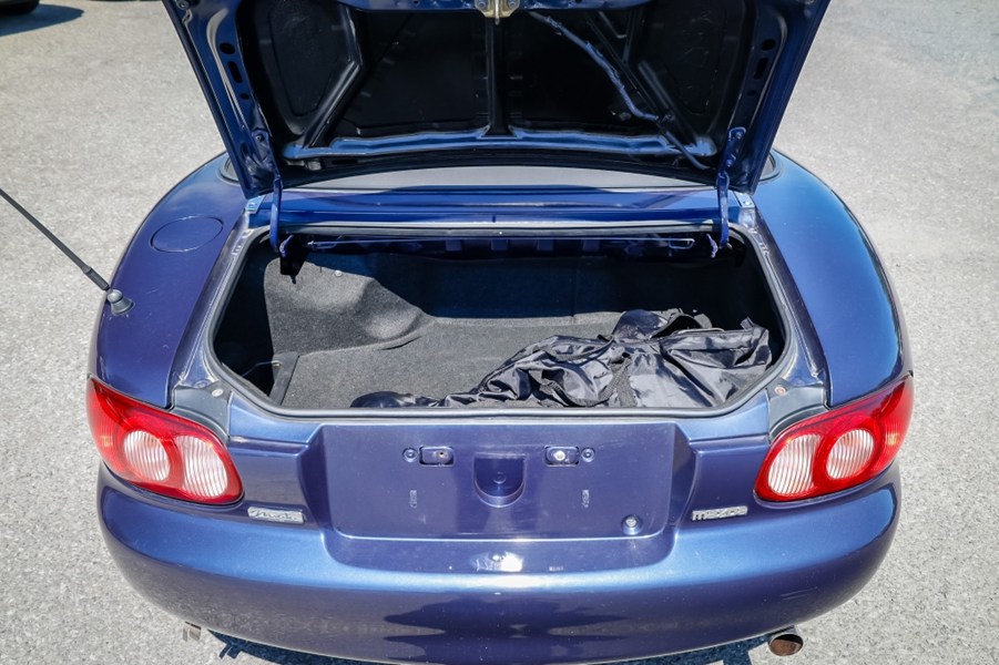 2003 Mazda MX-5 Miata GT - Inc. 2 Year / 40,000 KM Powertrain Warranty