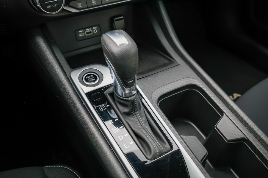 2023 Nissan Sentra SV CVT