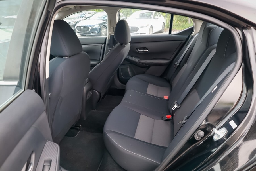 2023 Nissan Sentra SV CVT