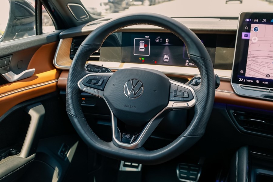 2025 Volkswagen Tiguan Highline R-Line 4MOTION