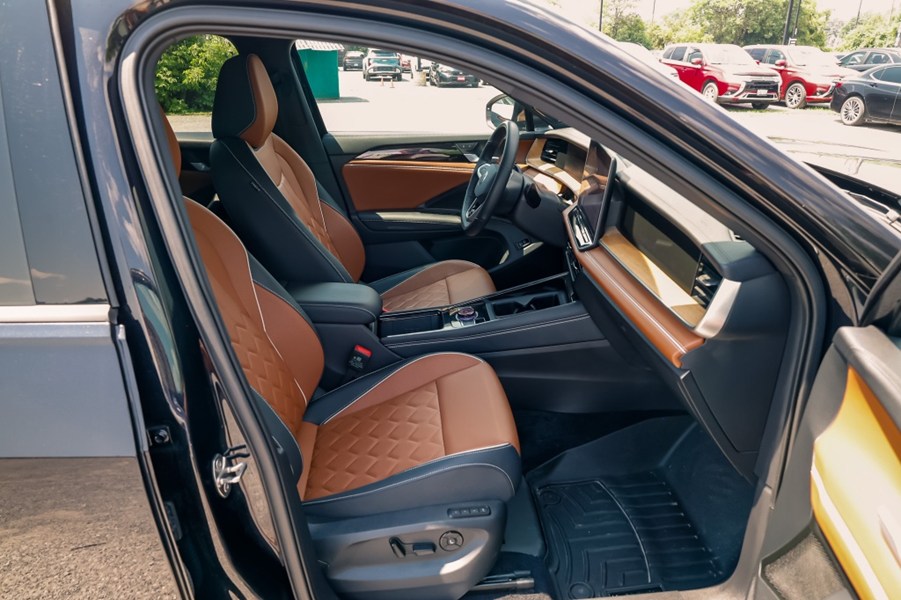 2025 Volkswagen Tiguan Highline R-Line 4MOTION