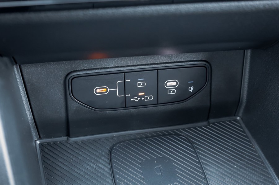 2026 Kia Sportage X-Line AWD *Ltd Avail*