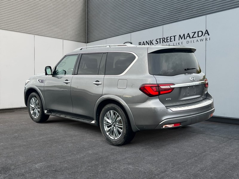 2021 INFINITI QX80 LUXE 7-Passenger