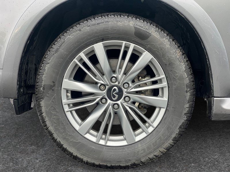 2021 INFINITI QX80 LUXE 7-Passenger