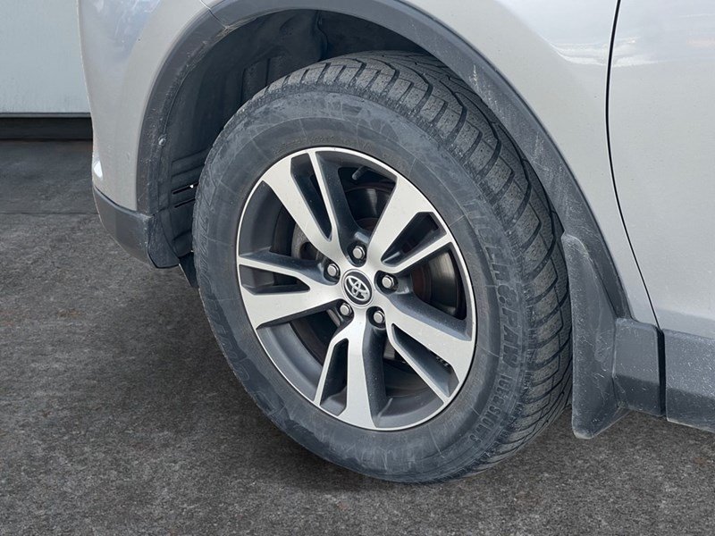 2018 Toyota RAV4 AWD XLE