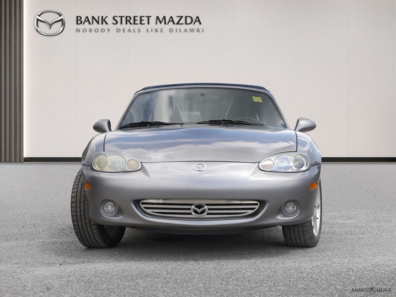 2003 Mazda MX-5 Miata Shinsen Edition - Inc. 2 Year / 40,000 KM Powertrain Warranty