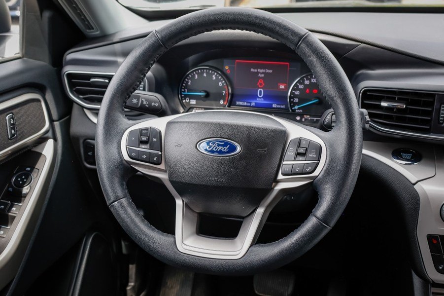 2023 Ford Explorer XLT 4WD