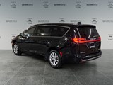 2026 Chrysler Pacifica Limited image 3
