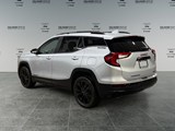 2022 GMC Terrain SLE image 3