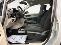 2024 Chrysler Grand Caravan SXT 2WD