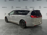 2025 Chrysler Pacifica Limited FWD
