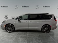 2025 Chrysler Pacifica Limited FWD