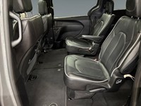 2025 Chrysler Pacifica Limited FWD
