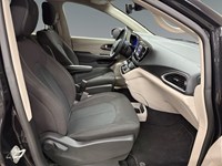 2023 Chrysler Grand Caravan SXT 2WD