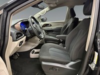 2023 Chrysler Grand Caravan SXT 2WD