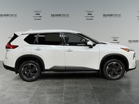 2024 Nissan Rogue AWD SV Moonroof
