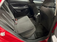 2022 Hyundai Elantra Preferred IVT