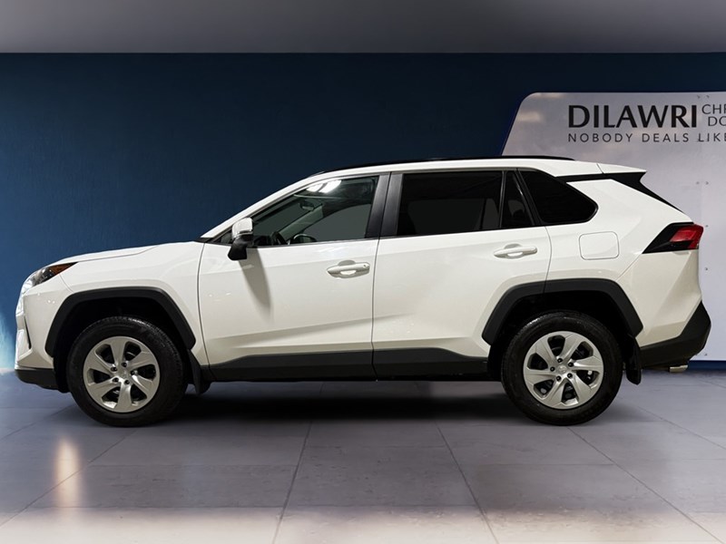 2021 Toyota RAV4 LE AWD