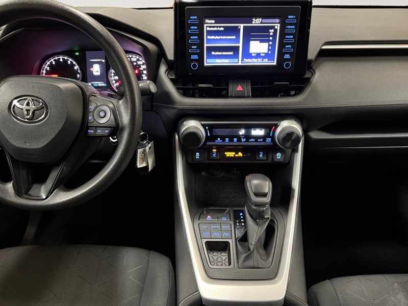 2021 Toyota RAV4 LE AWD