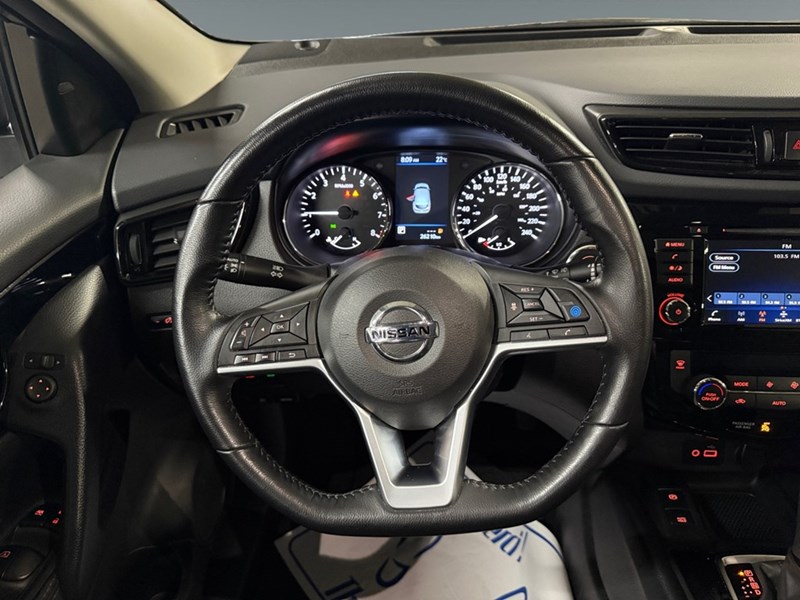 2023 Nissan Qashqai AWD SV CVT