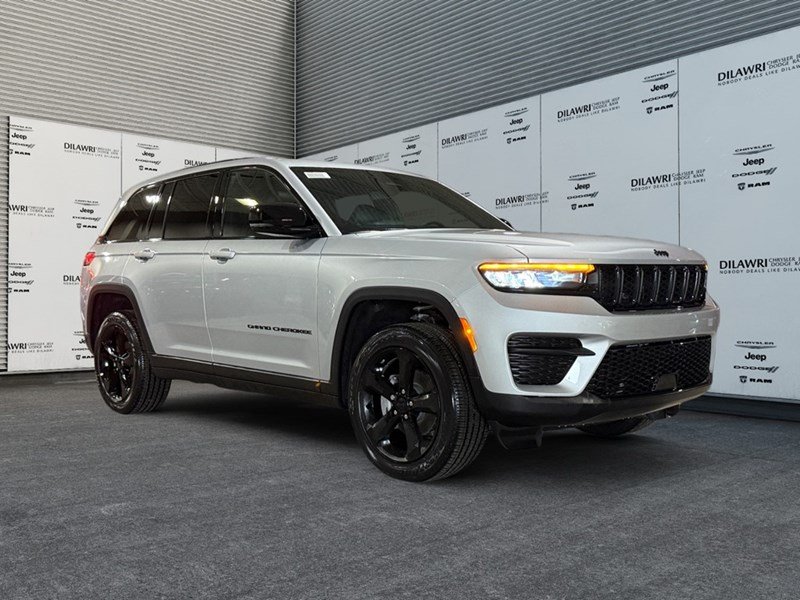 2024 Jeep Grand Cherokee Laredo 4x4