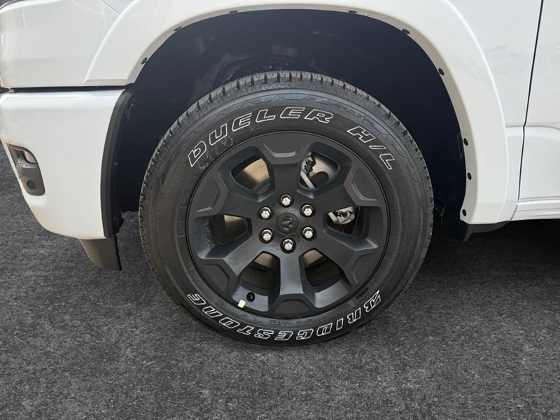 2025 RAM 1500 Big Horn 4x4 Crew Cab 5'7" Box