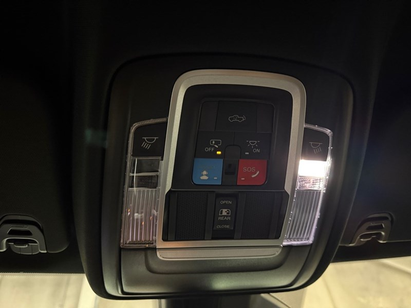 2025 RAM 1500 Big Horn 4x4 Crew Cab 5'7" Box