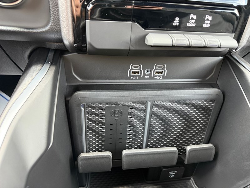 2025 RAM 1500 Big Horn 4x4 Crew Cab 5'7" Box