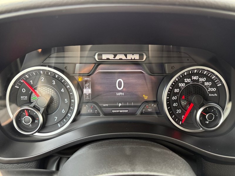 2025 RAM 1500 Big Horn 4x4 Crew Cab 5'7" Box