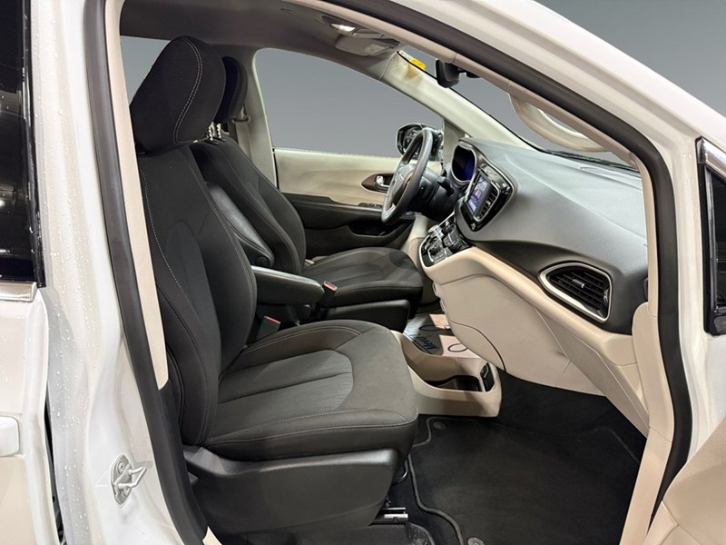 2024 Chrysler Grand Caravan SXT