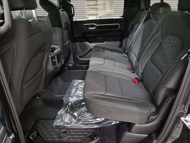 2027 RAM 1500 Big Horn 4x4 Crew Cab 5'7" Box