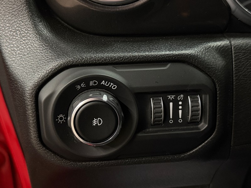 2022 Jeep Wrangler Unlimited Unlimited Sahara Altitude 4x4