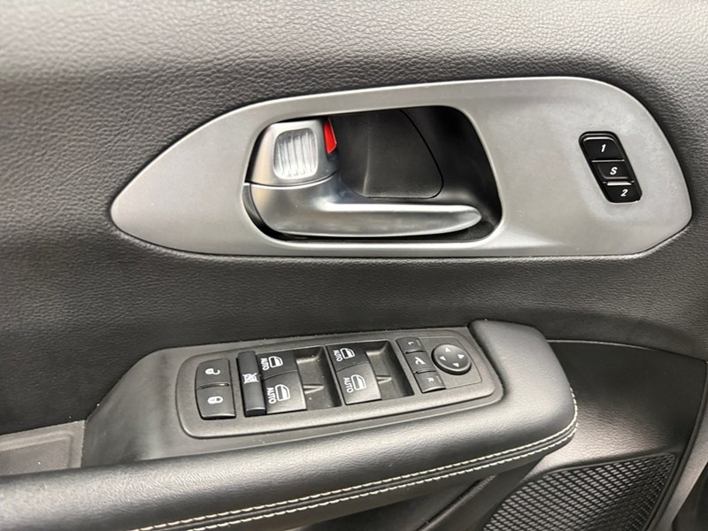 2025 Chrysler Pacifica Limited FWD