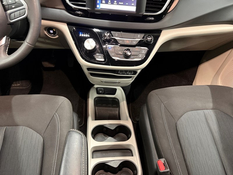 2023 Chrysler Grand Caravan SXT 2WD