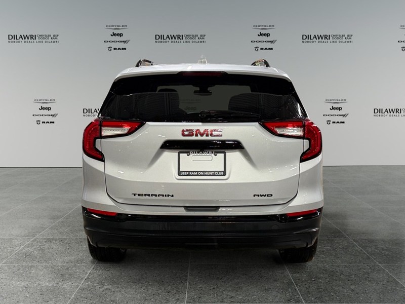 2022 GMC Terrain AWD 4dr SLE
