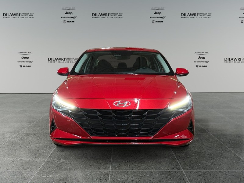 2022 Hyundai Elantra Preferred IVT