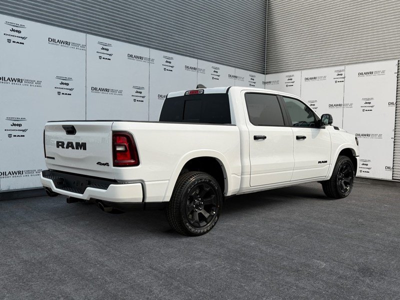 2025 RAM 1500 Big Horn Night Pkg 4x4 Crew Cab 5'7" Box